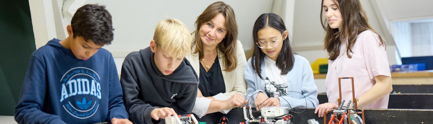 Header T2A3939JPEG 1920x640